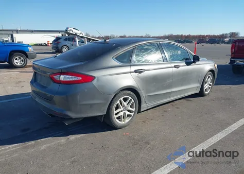 2014 Ford Fusion Se z USA, uszkodzony, nr VIN 3FA6P0H73ER272465
